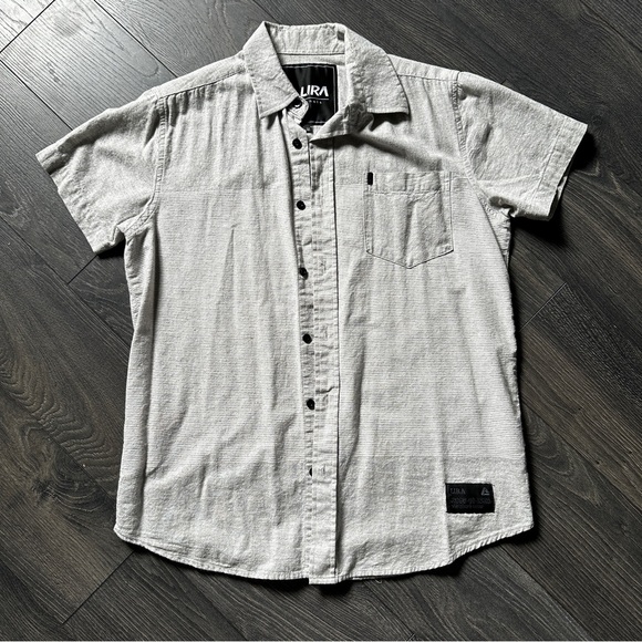 Lira button up - Picture 1 of 3